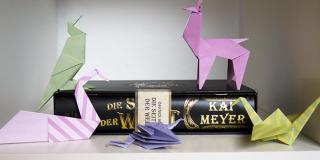 DIY: Bibliomantisches Origami („Die Seiten der Welt", Kai Meyer)