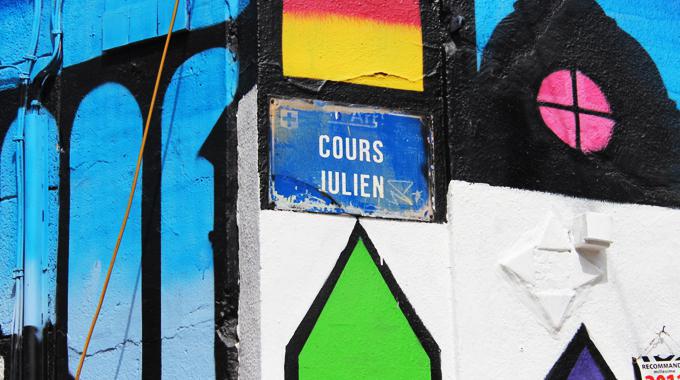 Cours Julien, Marseille, Buchhandlungen; Foto von Maren Kahl