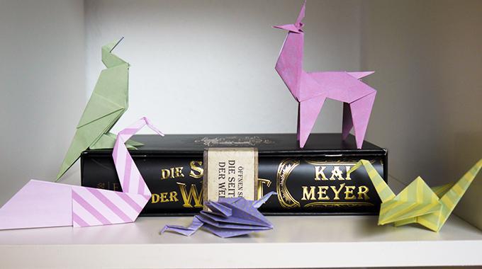 DIY: Bibliomantisches Origami („Die Seiten der Welt", Kai Meyer)