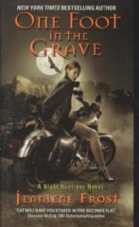 One Foot in the Grave - Jeaniene Frost